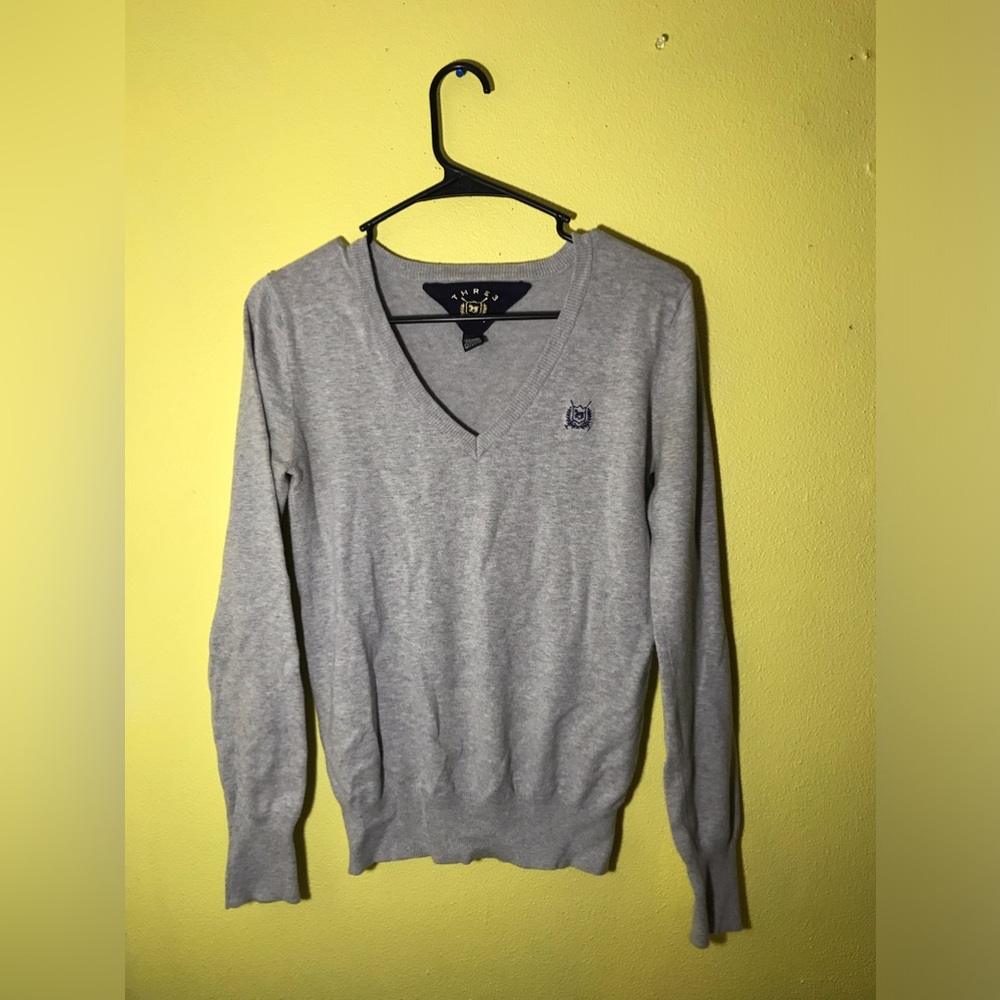 Thre3 Gray V-Neck Long Sleeves Sweater Sz L